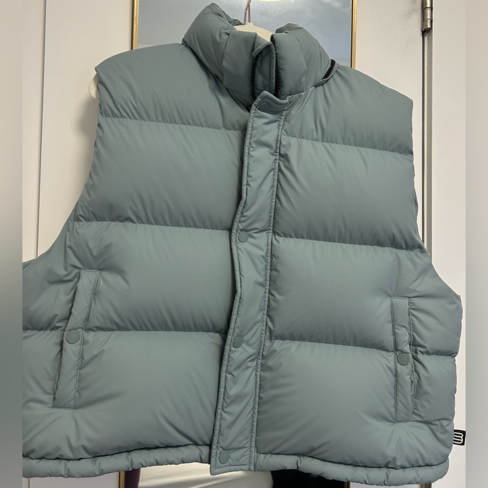Aritzia Super Puff Shorty Vest Melancholic Blue Size XL